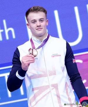 podium mag floor ph simone ferraro sfa01018